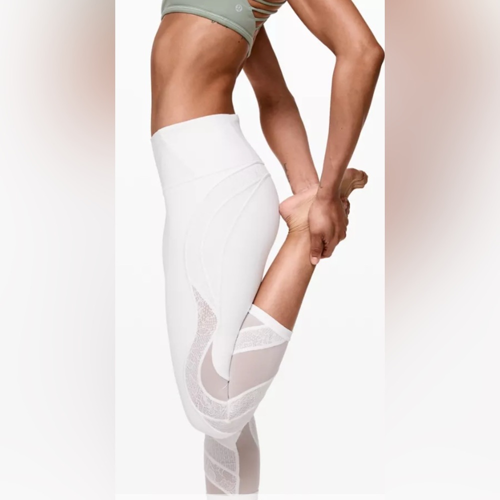 Lululemon Wunder Under HR Crop 21" Lace